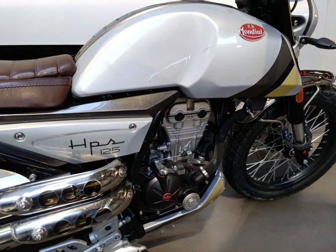 FB MONDIAL HPS 125 HIPSTER 4