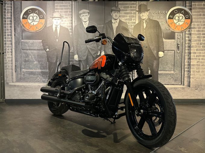 HARLEY-DAVIDSON SOFTAIL STREET BOB 1868 4