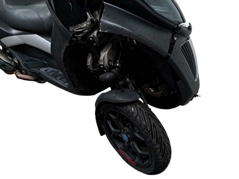 PIAGGIO MP3 400 4