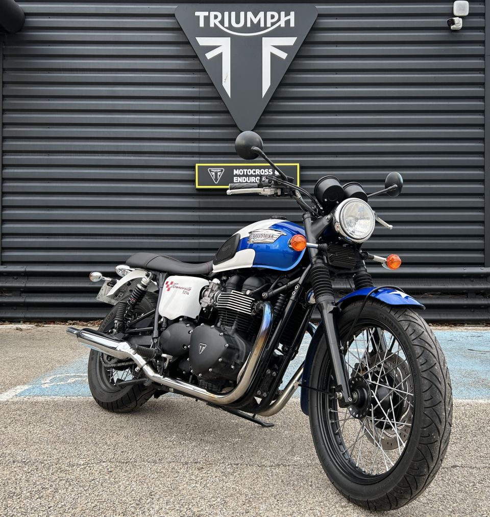 TRIUMPH Bonneville T214 4