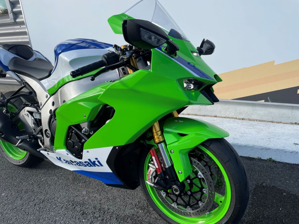 KAWASAKI ZX-10R 4