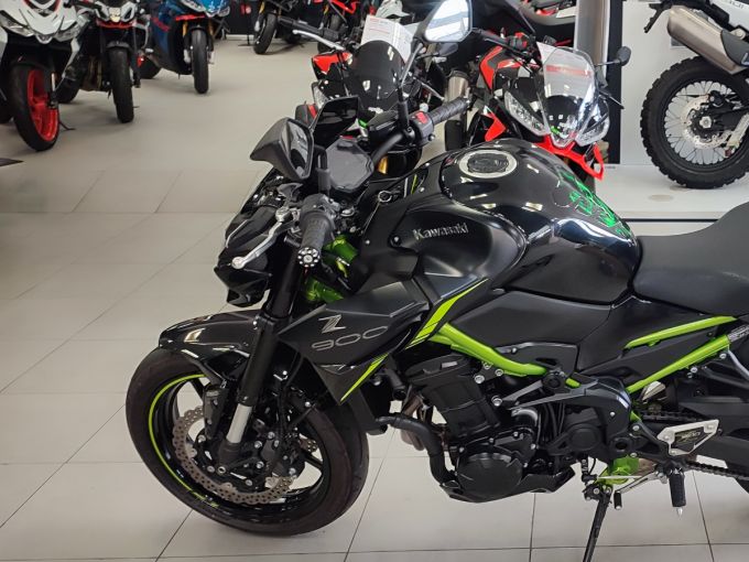KAWASAKI Z 900 4