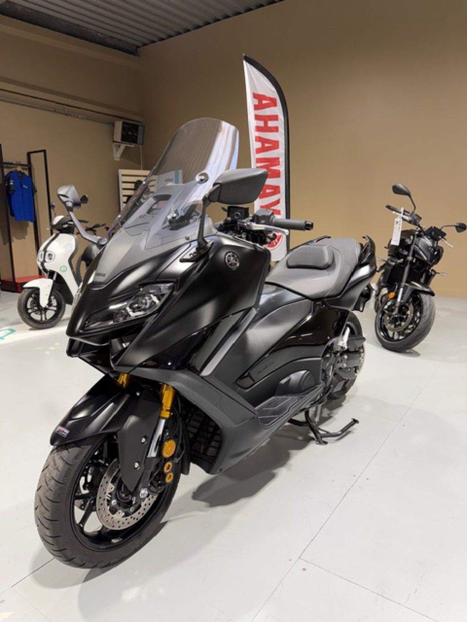 YAMAHA XP T-MAX 560 TECH MAX 4