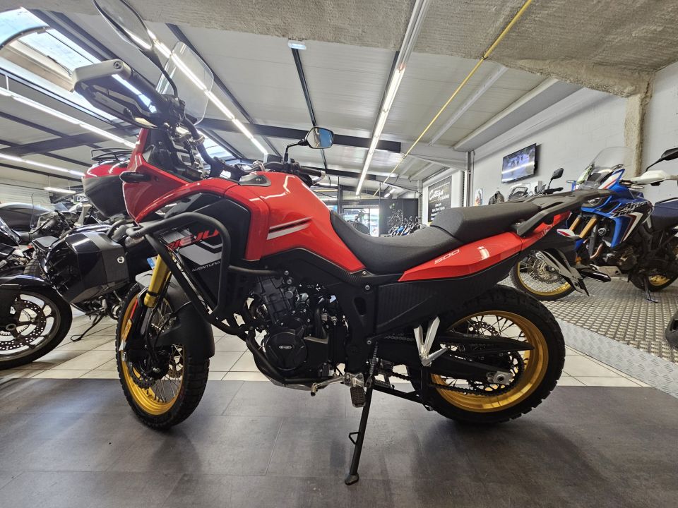 RIEJU AVENTURA 500 4