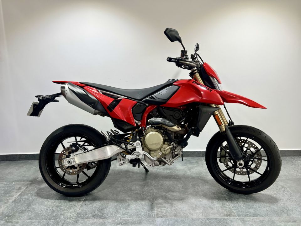 DUCATI HYPERMOTARD 4
