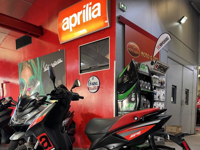 APRILIA SR 50 MOTARD 4