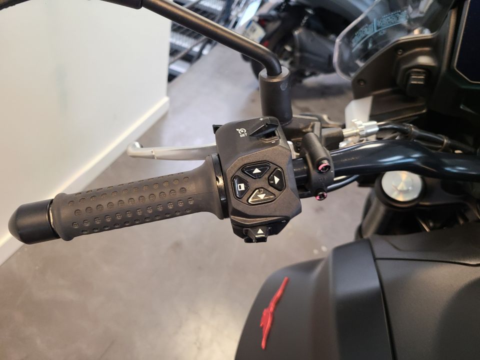 MOTO GUZZI V85 Strada E5+ 4