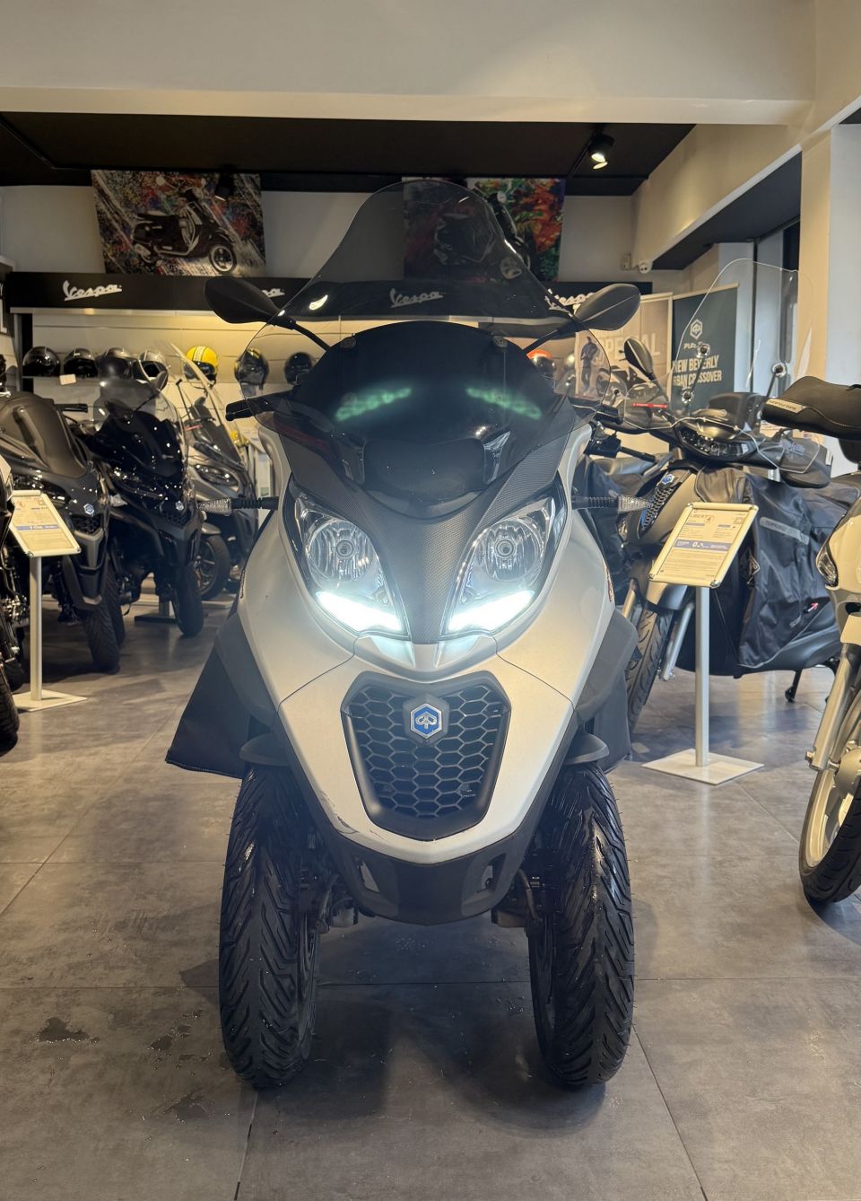 PIAGGIO MP3 400 HPE MY22 4
