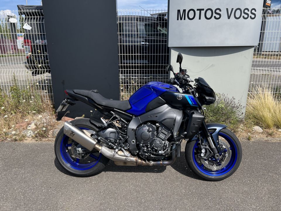 YAMAHA MT-10 4