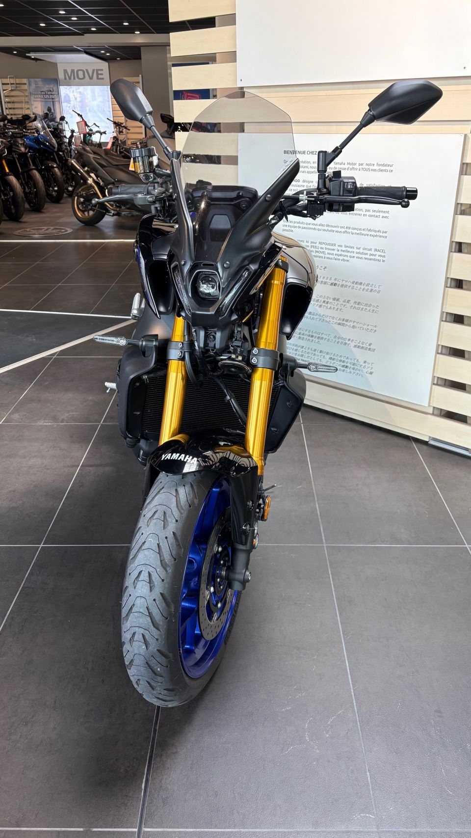 YAMAHA MT-09 SP 4