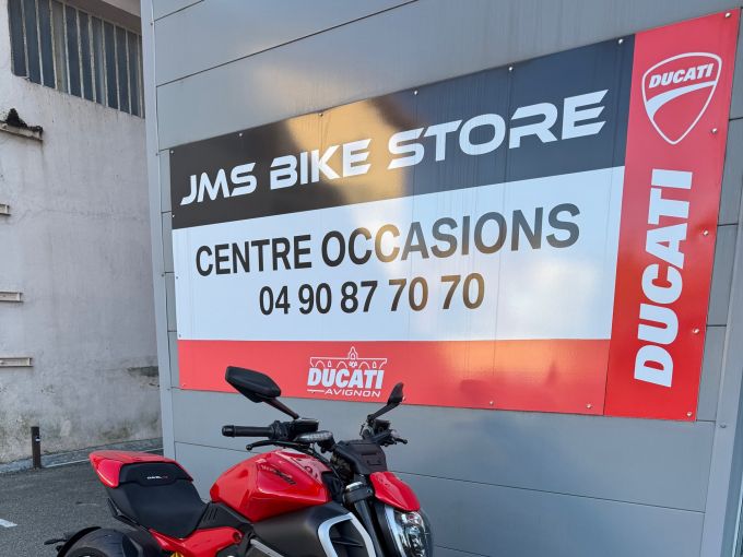 DUCATI DIAVEL V4 4