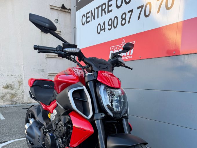 DUCATI DIAVEL V4 4