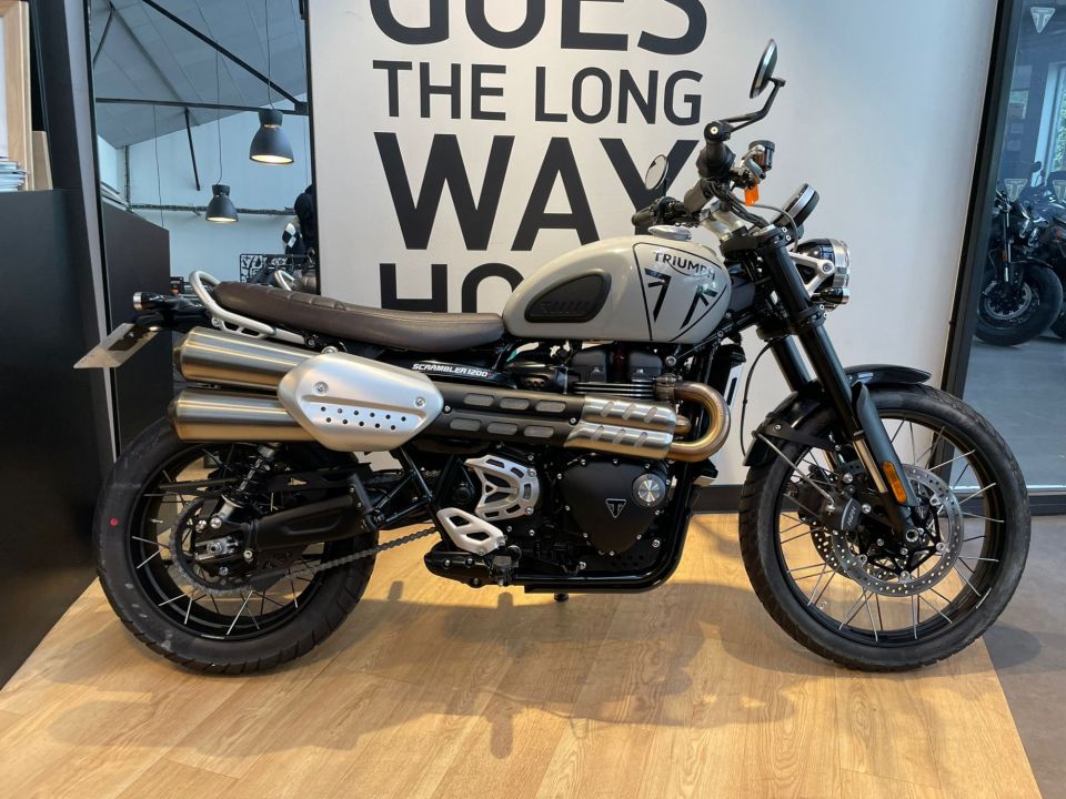 TRIUMPH SCRAMBLER 1200 4