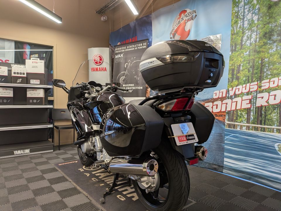 YAMAHA FJR 1300 AS 4