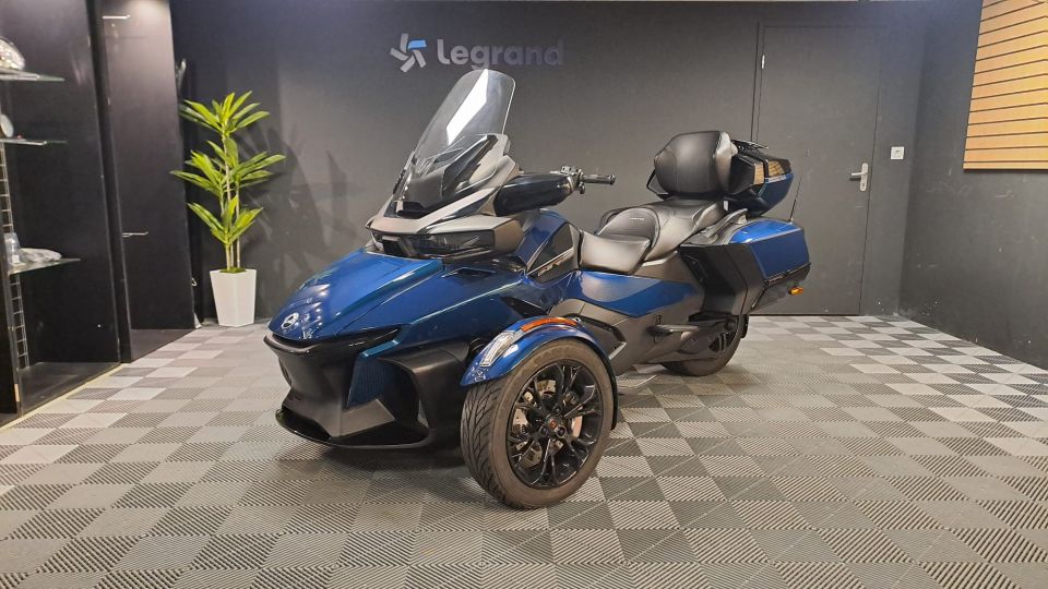 CAN-AM SPYDER RT 4