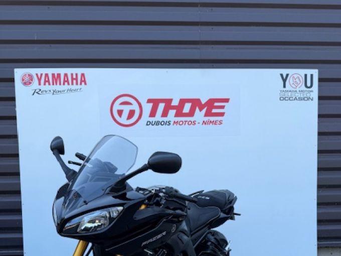 YAMAHA FZ8 S 4