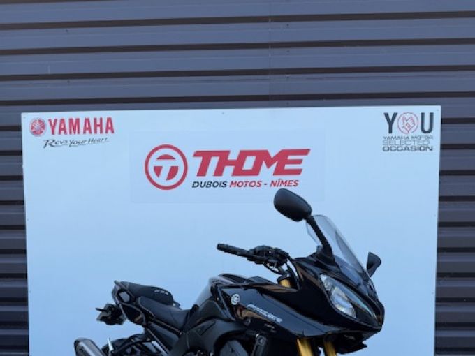 YAMAHA FZ8 S 4
