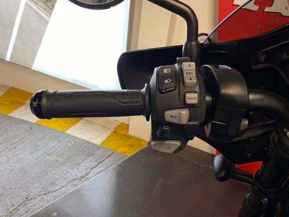 HONDA CMX 1100 REBEL 4