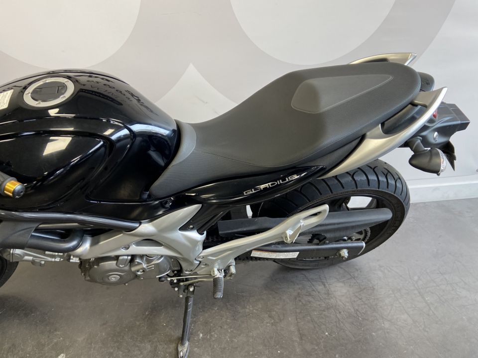 SUZUKI GLADIUS 650 ABS 4