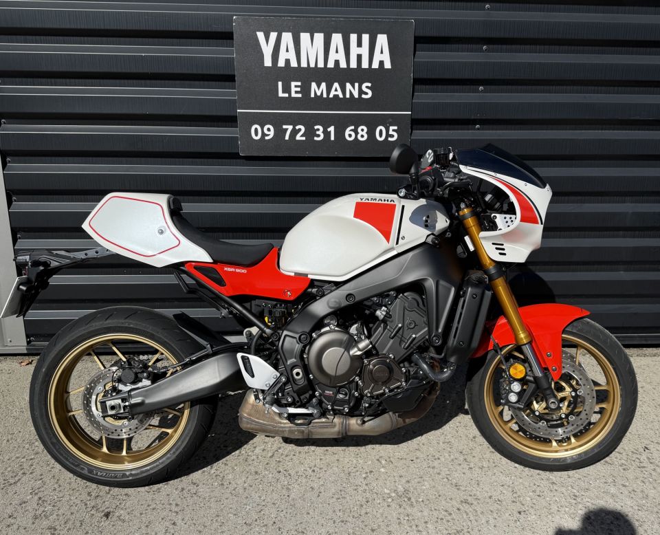 YAMAHA XSR 900 4