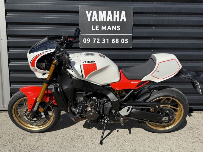 YAMAHA XSR 900 4