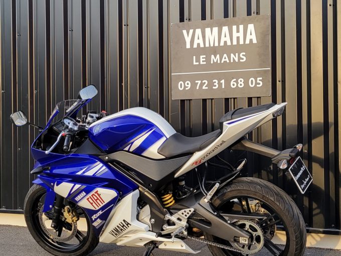 YAMAHA YZF-R 125 4