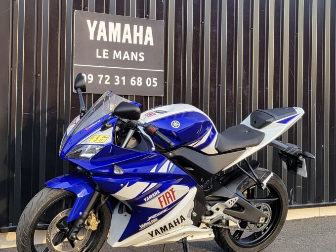 YAMAHA YZF-R 125 4