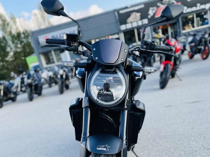 HONDA CB 1000 R 4