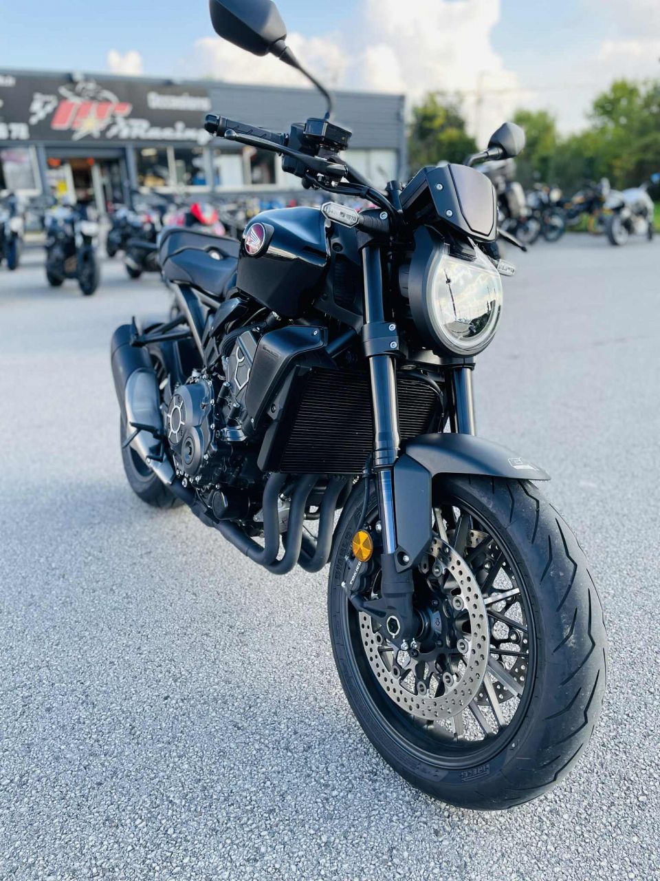 HONDA CB 1000 R 4