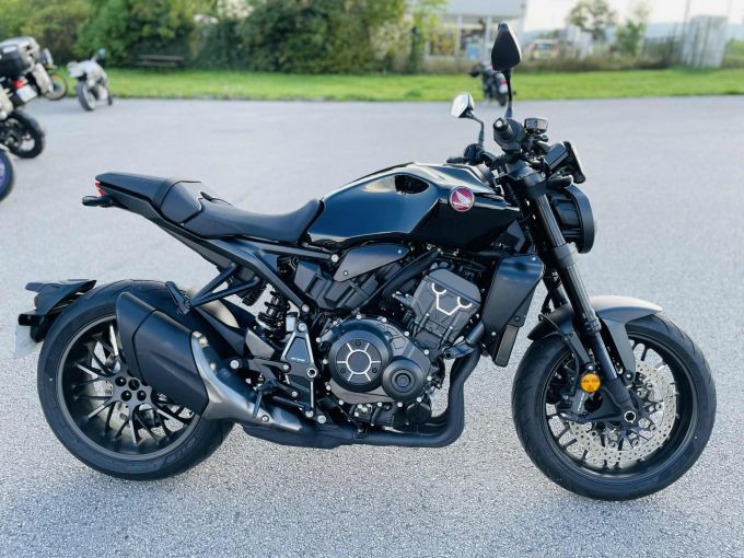 HONDA CB 1000 R 4