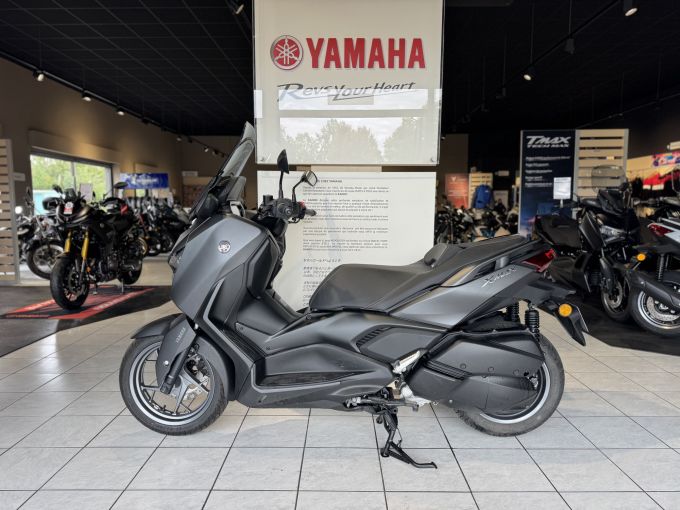 YAMAHA XMAX 300 4