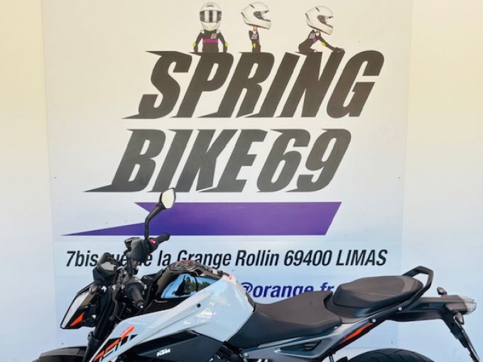 KTM 790 DUKE 4