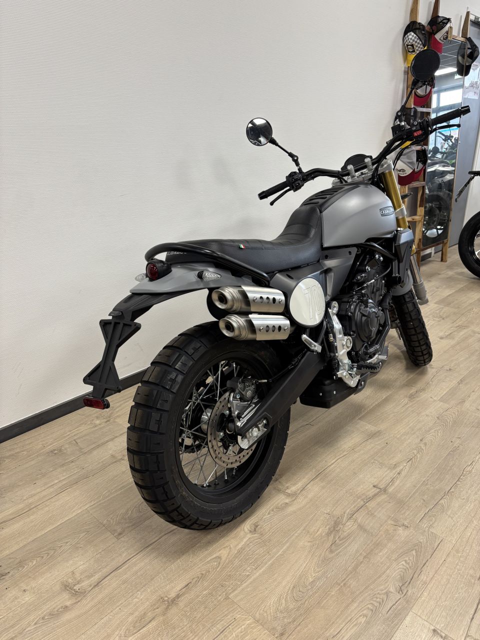 FANTIC CABALLERO 700 4