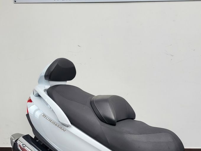 SUZUKI BURGMAN 650 4