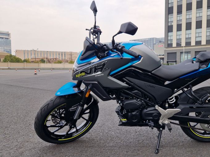 CF MOTO 125 NK 4