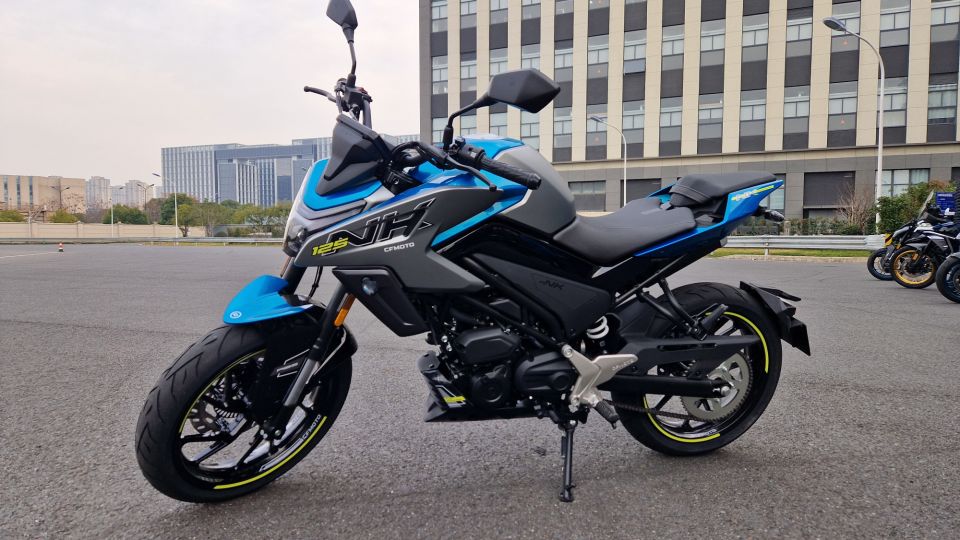 CF MOTO 125 NK 4