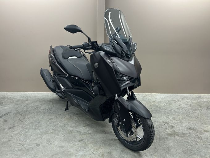 YAMAHA X-MAX 125 TECH MAX 4