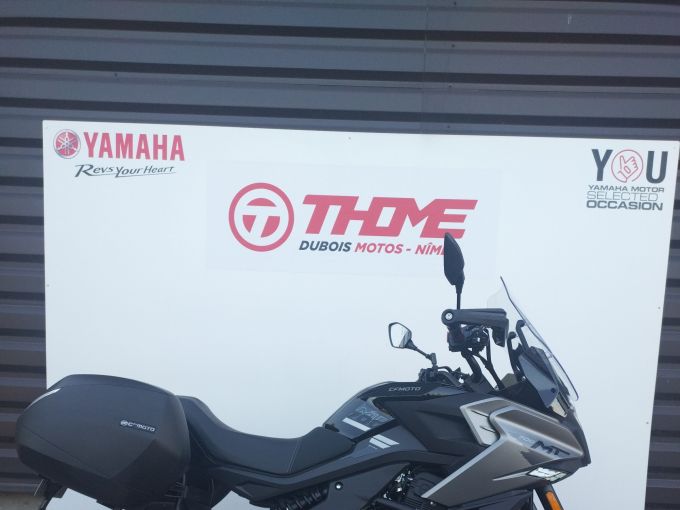 CF MOTO MT 700 4