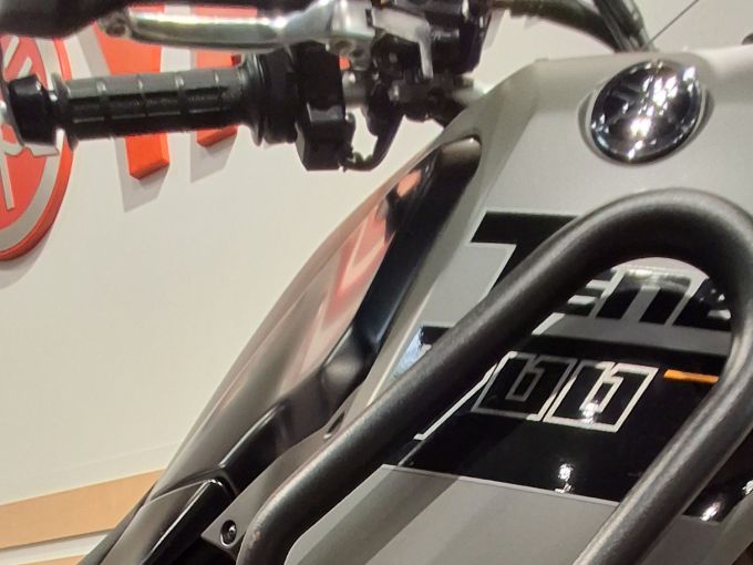 YAMAHA XTZ TENERE 700 4