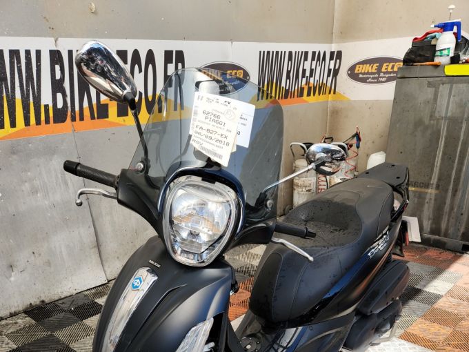 PIAGGIO 125 XQ1 4