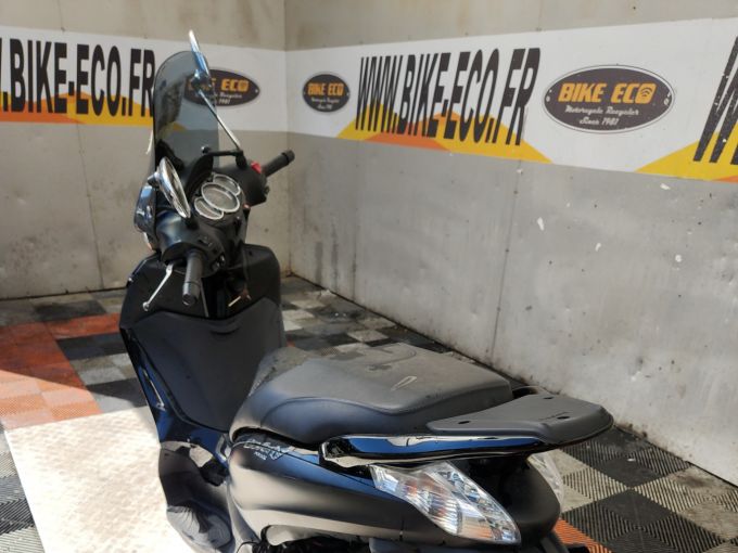 PIAGGIO 125 XQ1 4