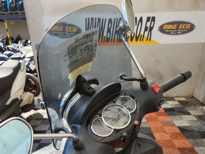 PIAGGIO 125 XQ1 4