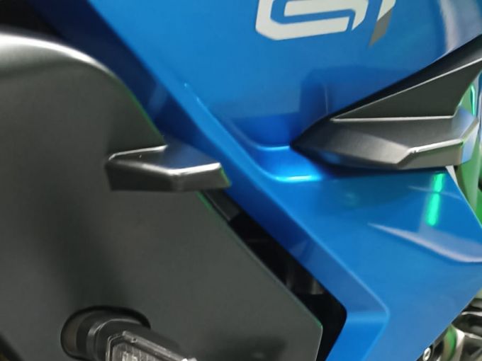 SUZUKI GSX-S 1000 GT 4
