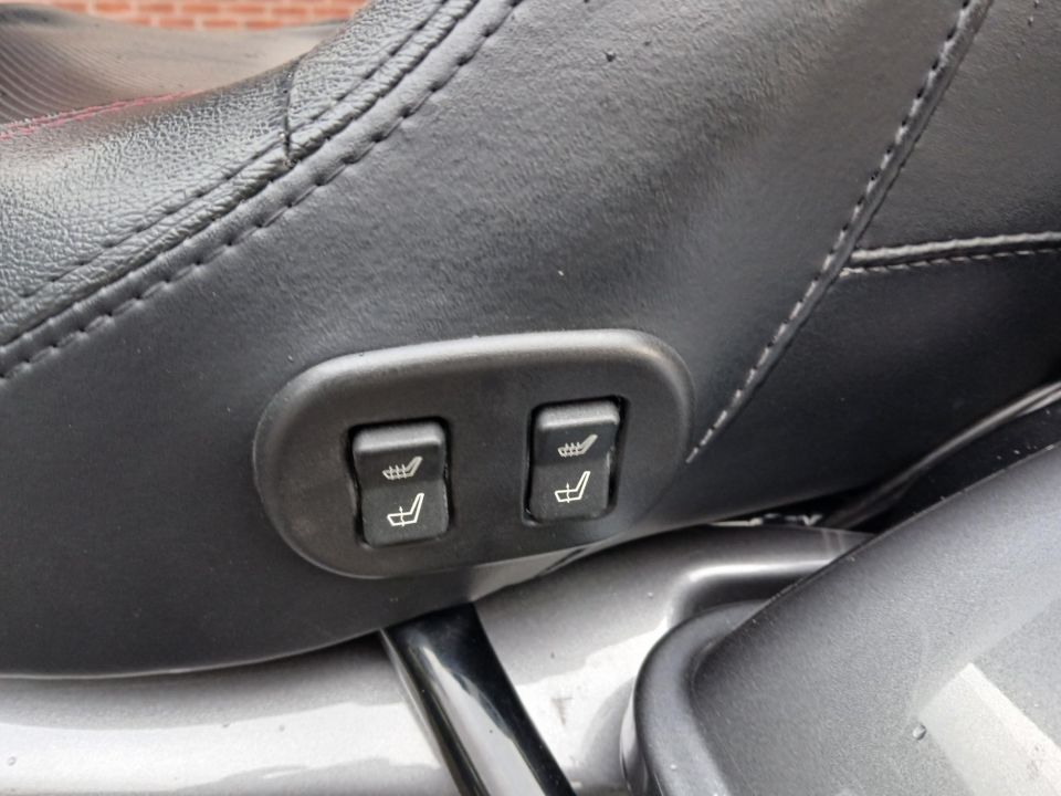 HARLEY-DAVIDSON TOURING ELECTRA GLIDE 1923 ULTRA CVO 4