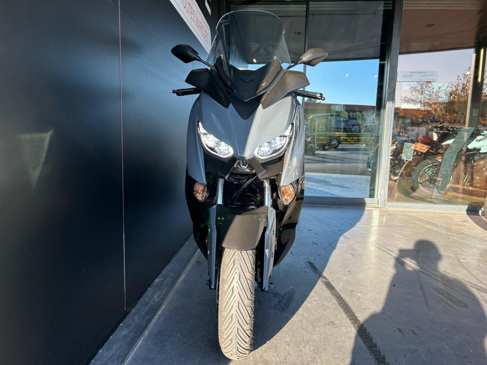 YAMAHA X-MAX 125 TECH MAX 4