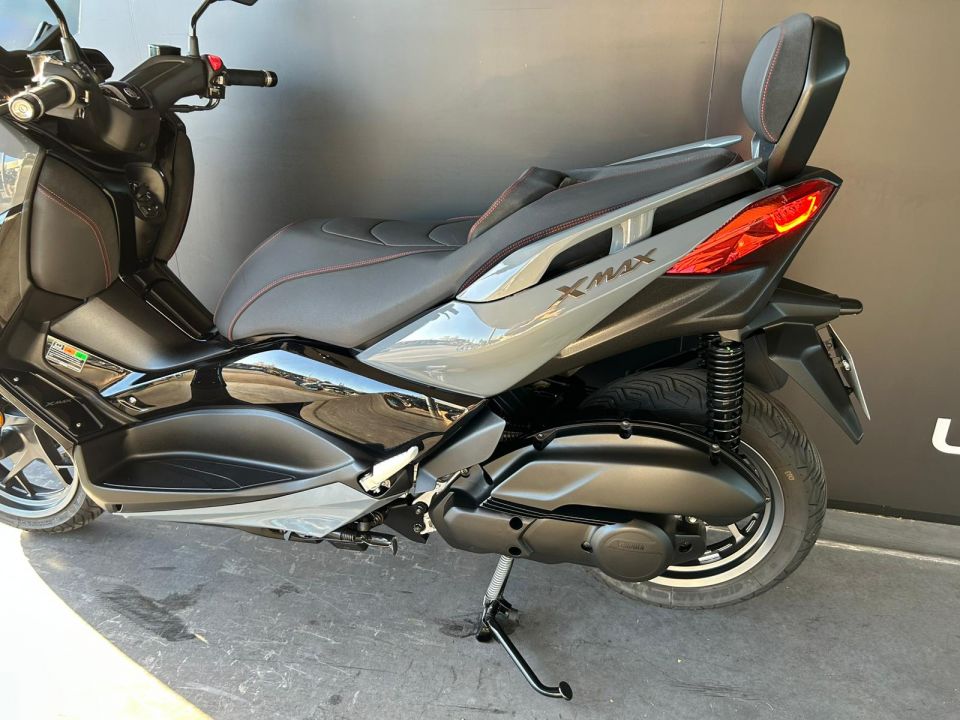 YAMAHA X-MAX 125 TECH MAX 4