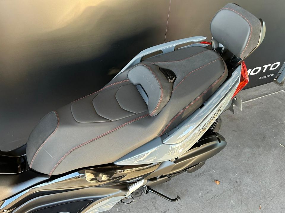 YAMAHA X-MAX 125 TECH MAX 4