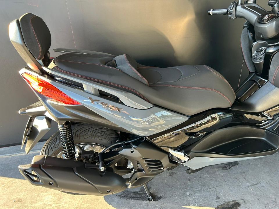 YAMAHA X-MAX 125 TECH MAX 4