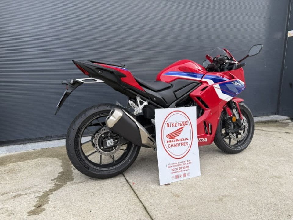 HONDA CBR500R ABS 4