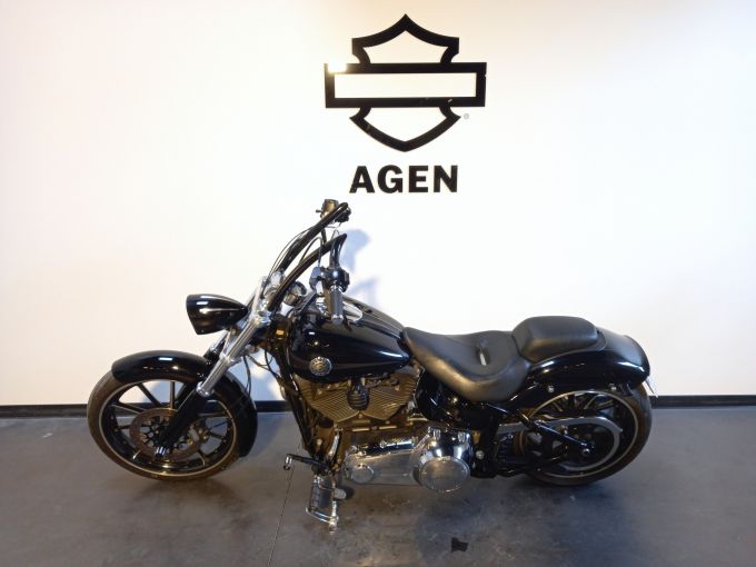HARLEY-DAVIDSON SOFTAIL BREAKOUT 1690 4